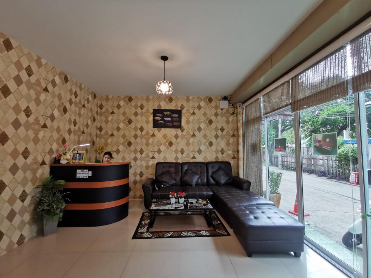 Tontalay Hotel Bang Saen Exterior photo